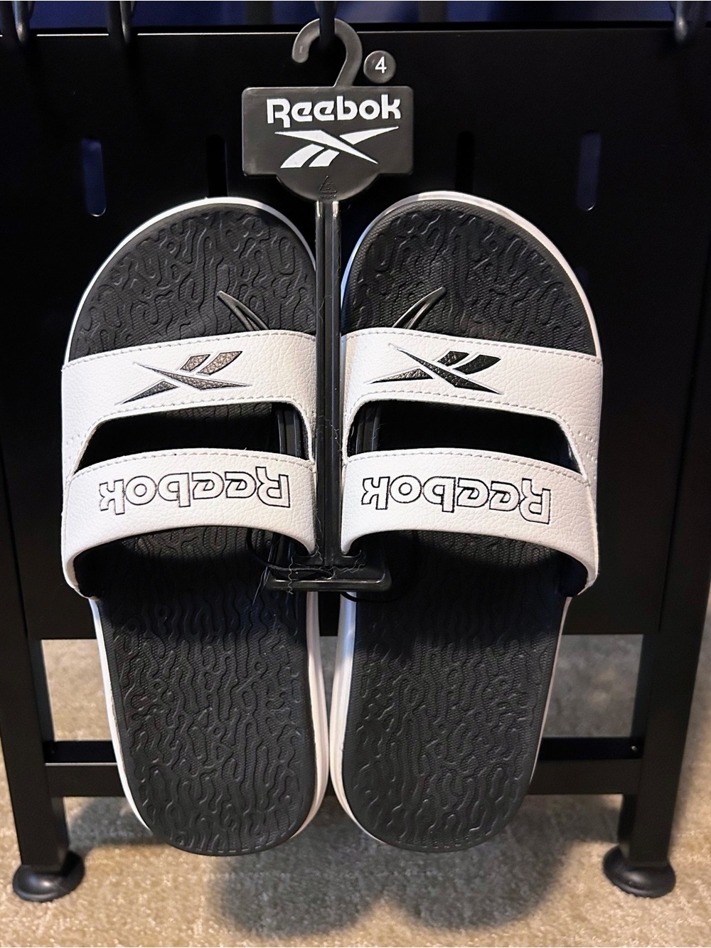 New Reebok White and Black Slide Sandals Size 4Y - 5 Women